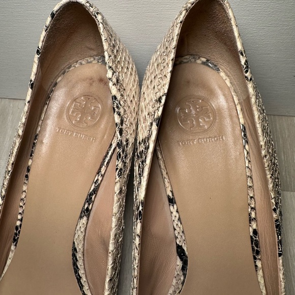 Tory Burch Julianne Snakeskin Wedge Heel Peep Toe Pumps Shoes Size 11M - Picture 5 of 13